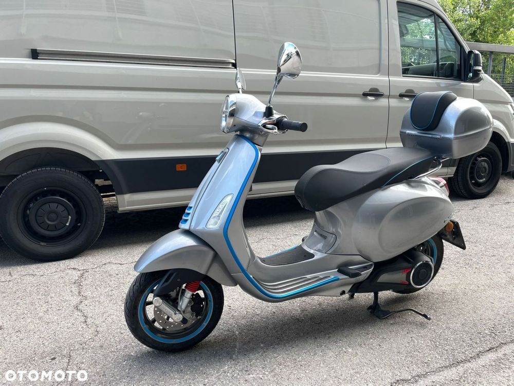 Piaggio Vespa - 2