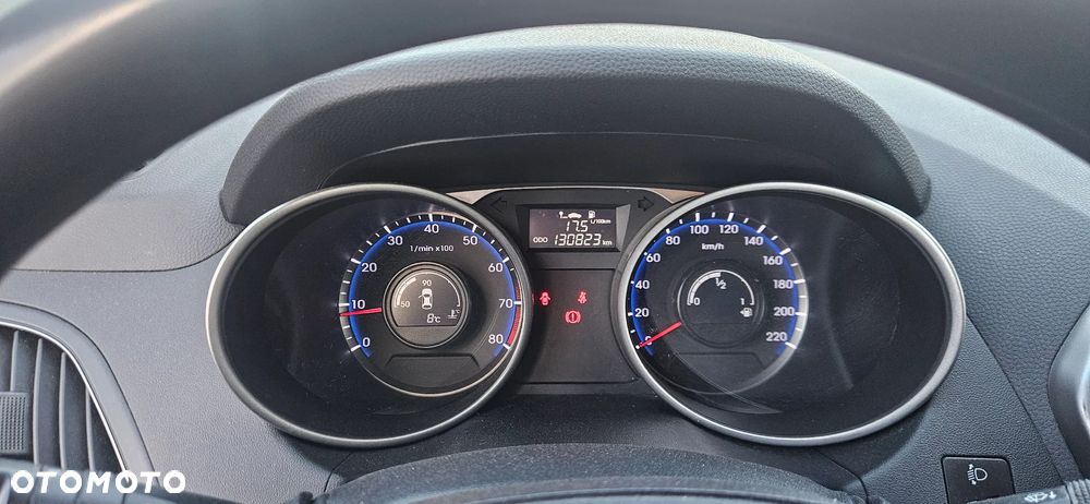 Hyundai ix35 1.6 2WD blue Trend - 11