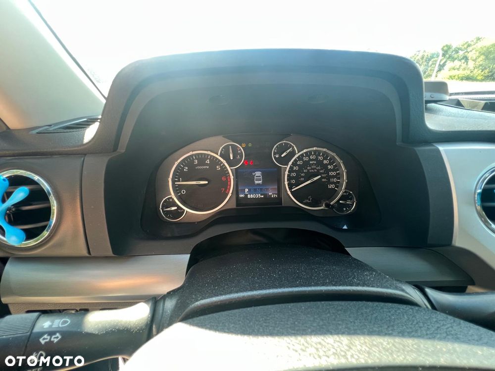 Toyota Tundra - 12