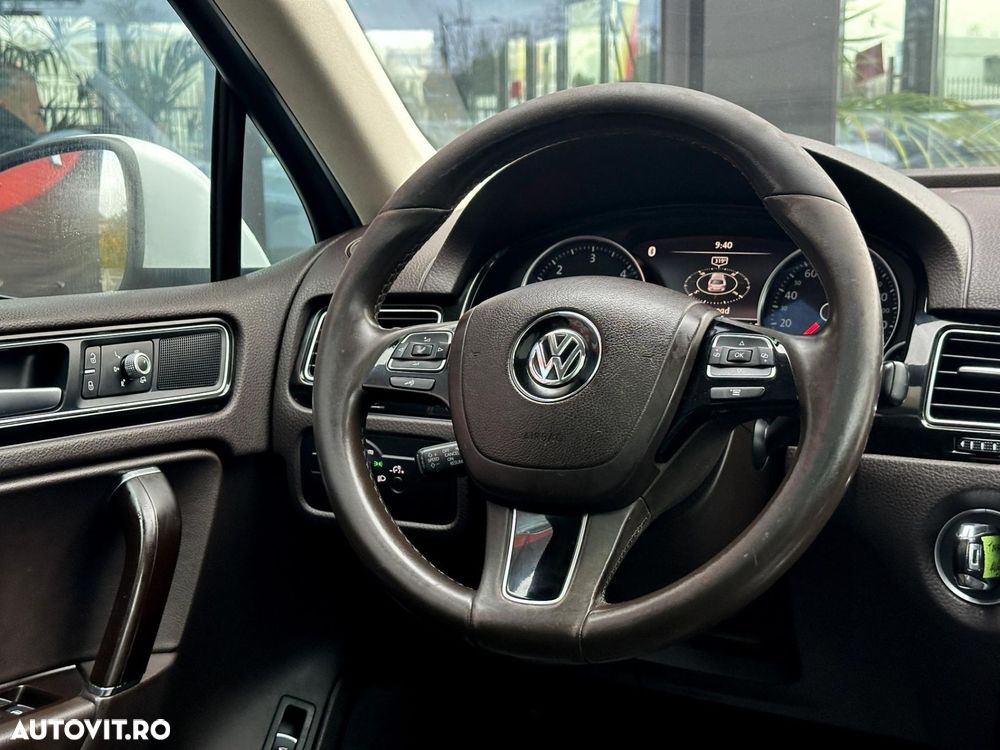 Volkswagen Touareg - 9
