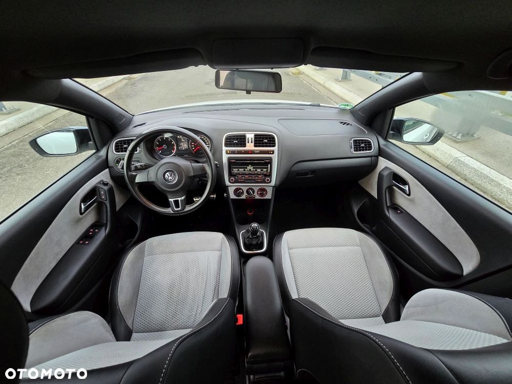 Volkswagen Polo 1.2 TSI Cross Urban White - 5