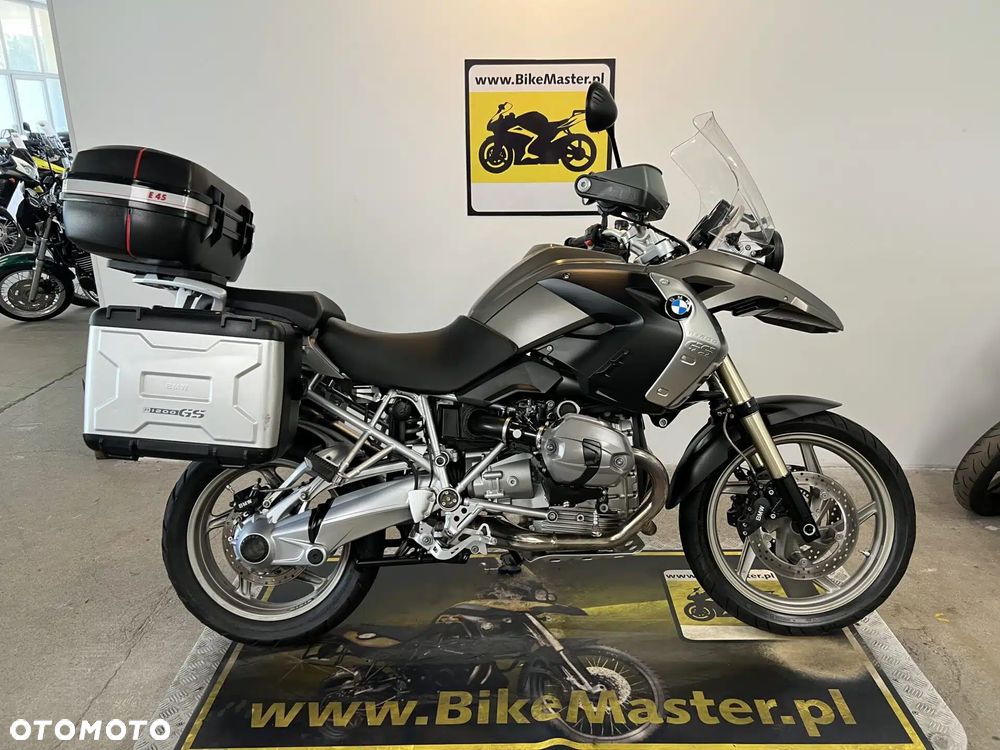 BMW R - 1