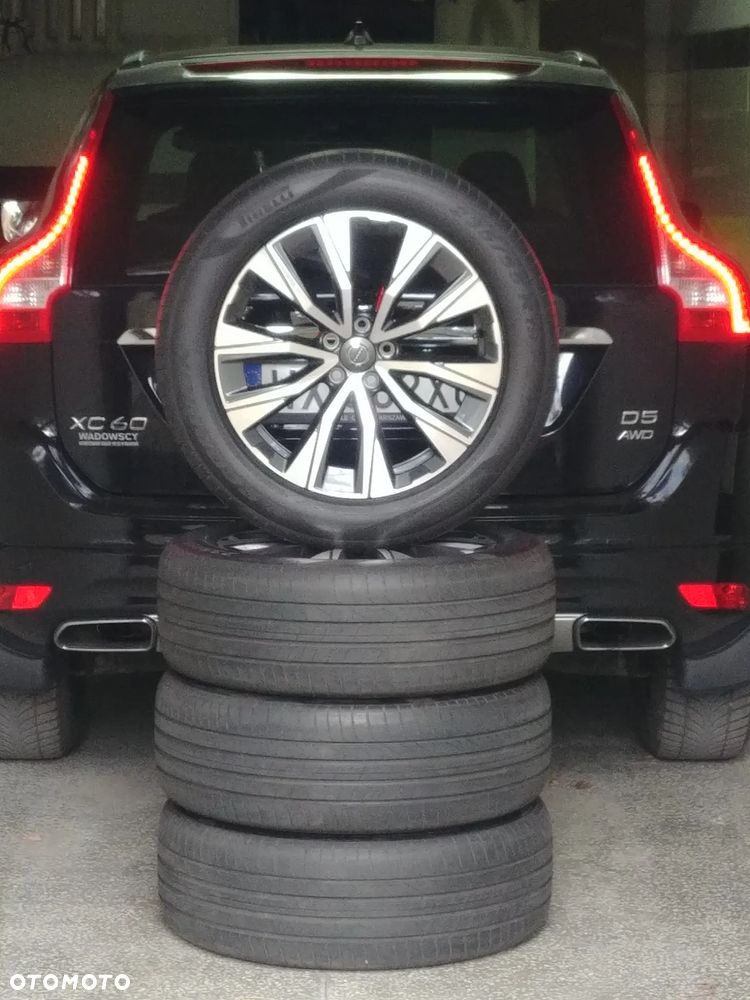PREMIUM Volvo XC-60 XC60 5-V Spoke Diamond Cut Pirelli Scorpion 235/55R19 105W - 2