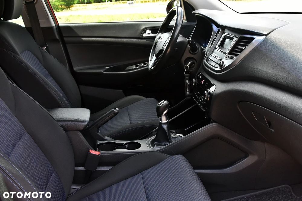 Hyundai Tucson 1.6 GDI BlueDrive GO 2WD - 16