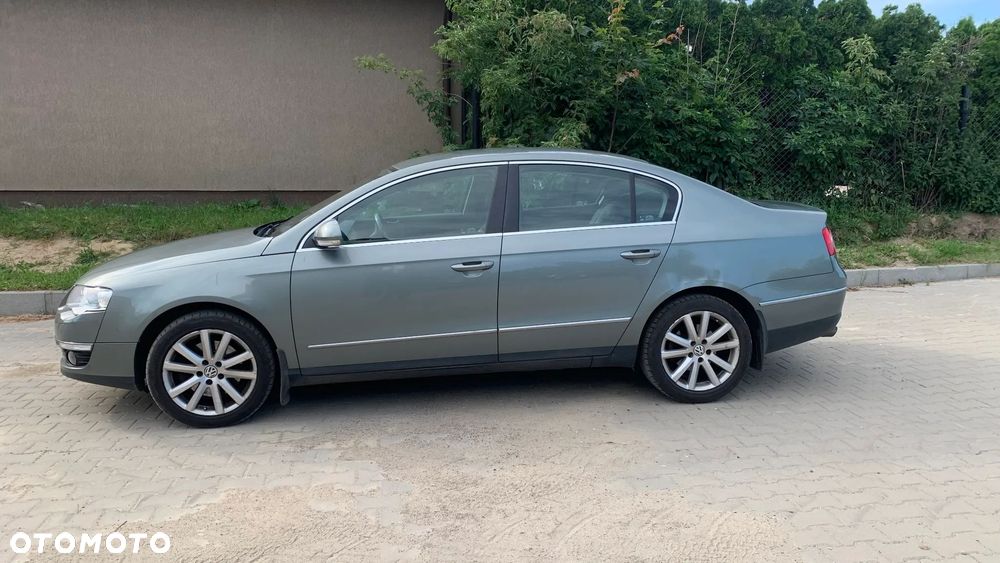 Volkswagen Passat 2.0 TDI DPF Highline - 3