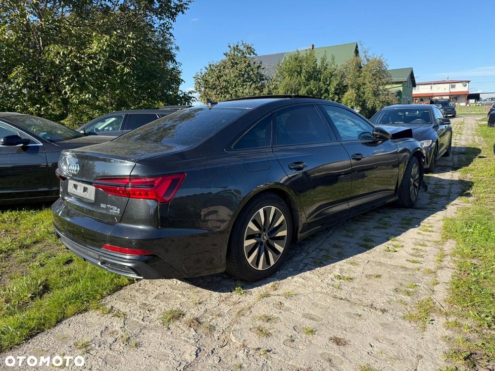 Audi A6 - 4