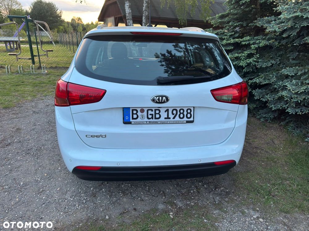 Kia Ceed - 21
