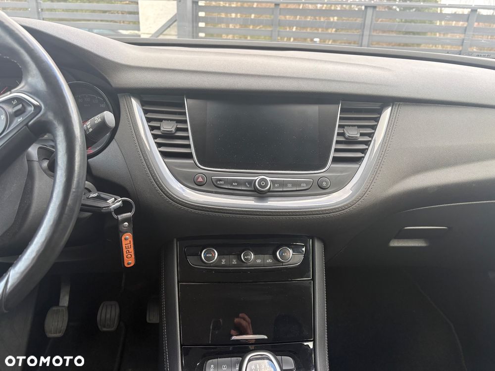 Opel Grandland X 1.2 Start/Stop Business Elegance - 11