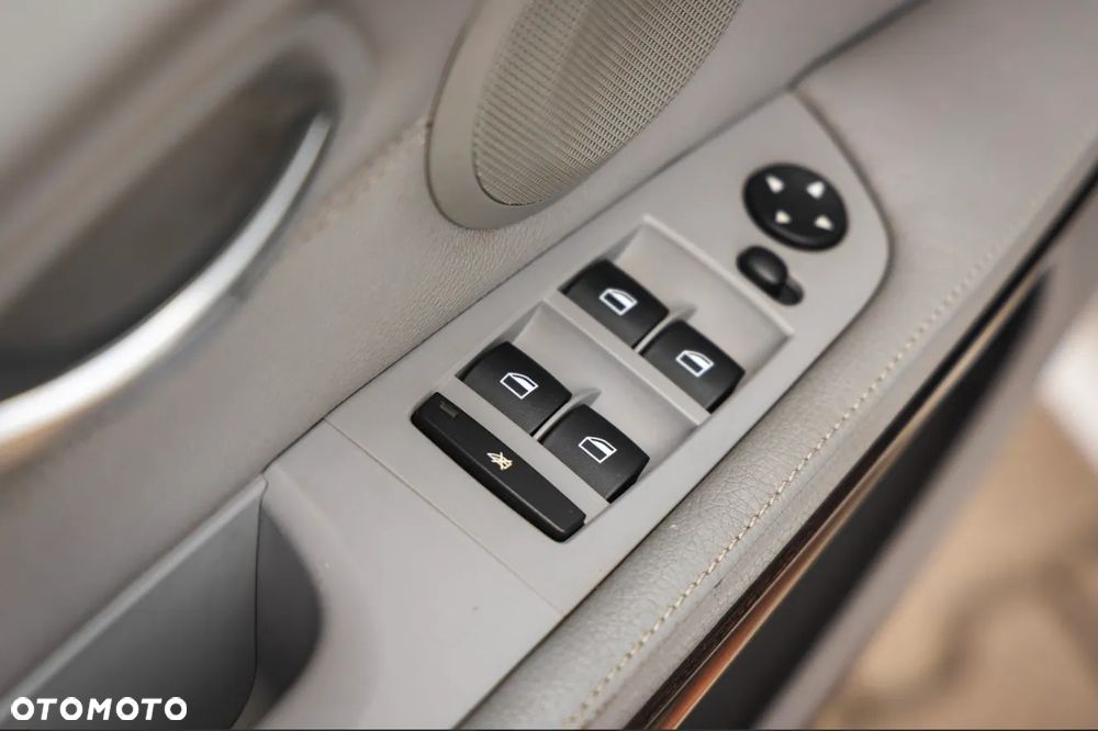 BMW Seria 3 320d - 13