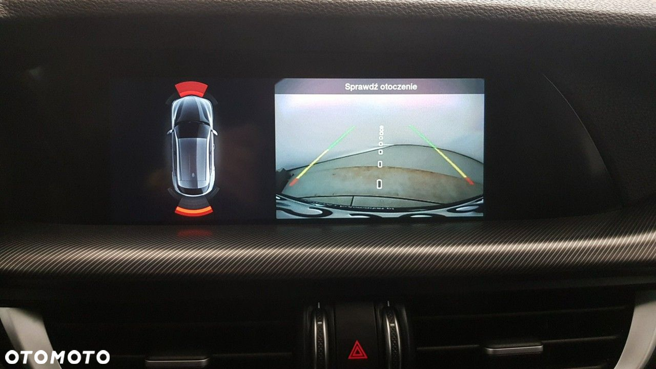 Alfa Romeo Stelvio - 29