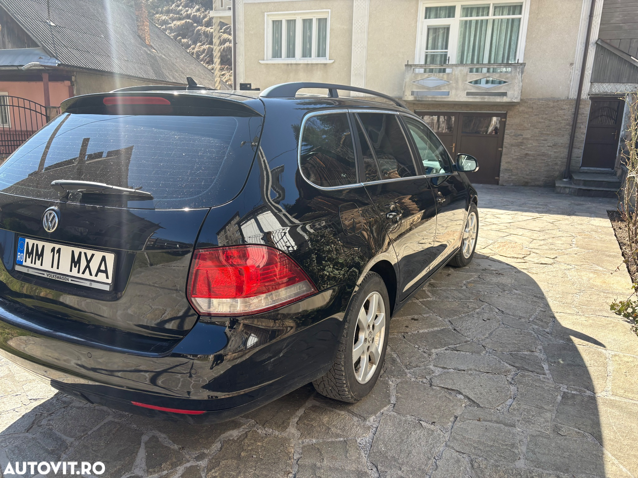 Volkswagen Golf 1.6 TDI BlueMotion Technology DPF Highline - 5
