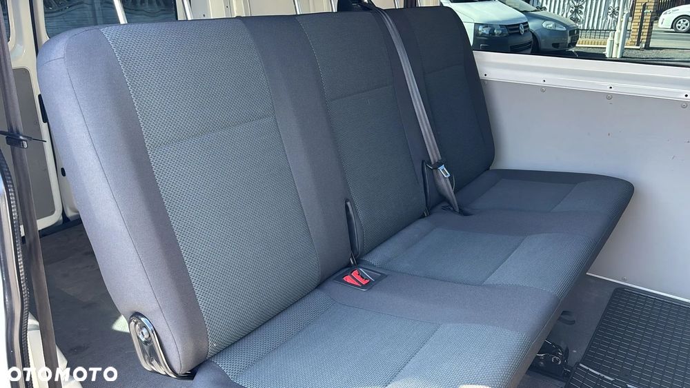 Volkswagen Transporter - 25