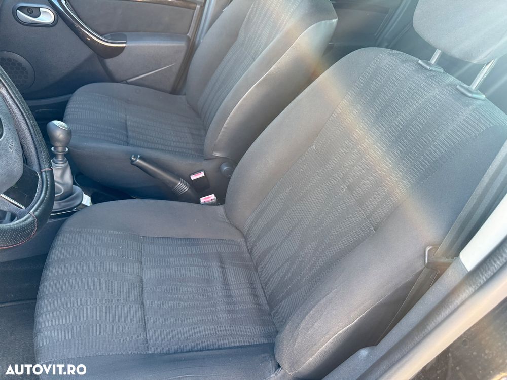 Dacia Duster 1.5 dCi 4x2 Ambiance - 9