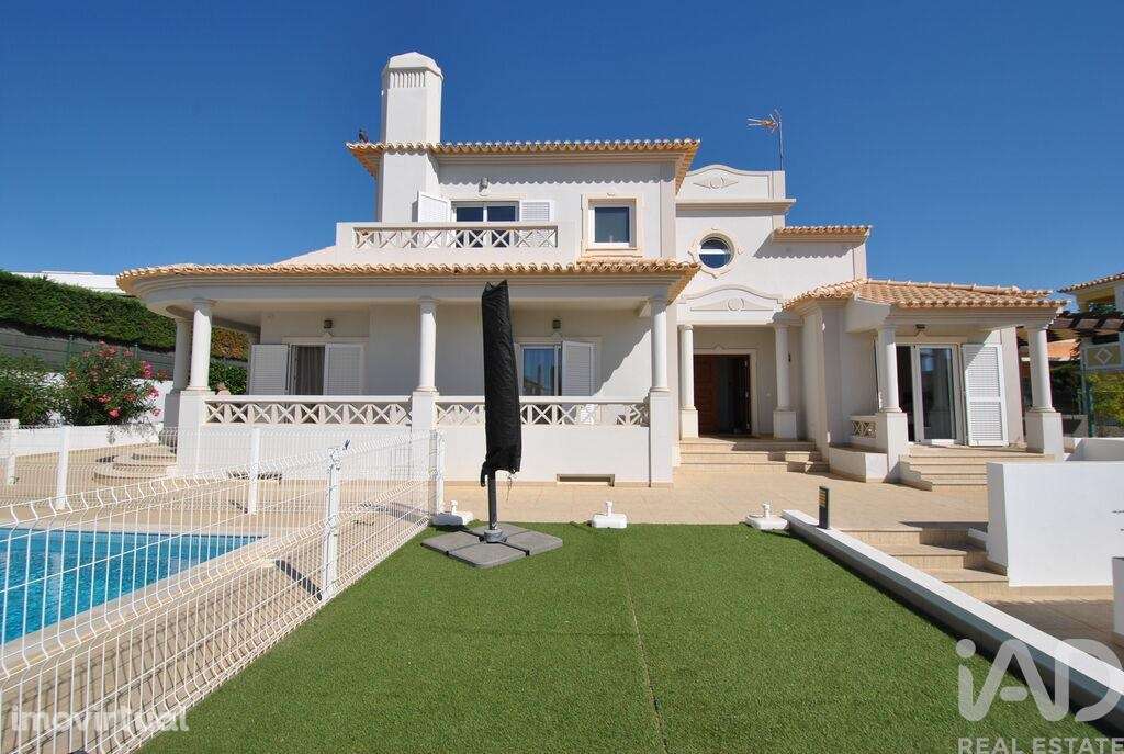 Casa / Villa T3 em Albufeira e Olhos de Água de 144 m2 - Grande imagem: 2/28