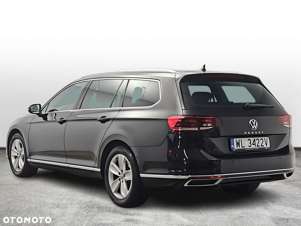 Volkswagen Passat Variant 2.0 TDI EVO Elegance DSG - 4