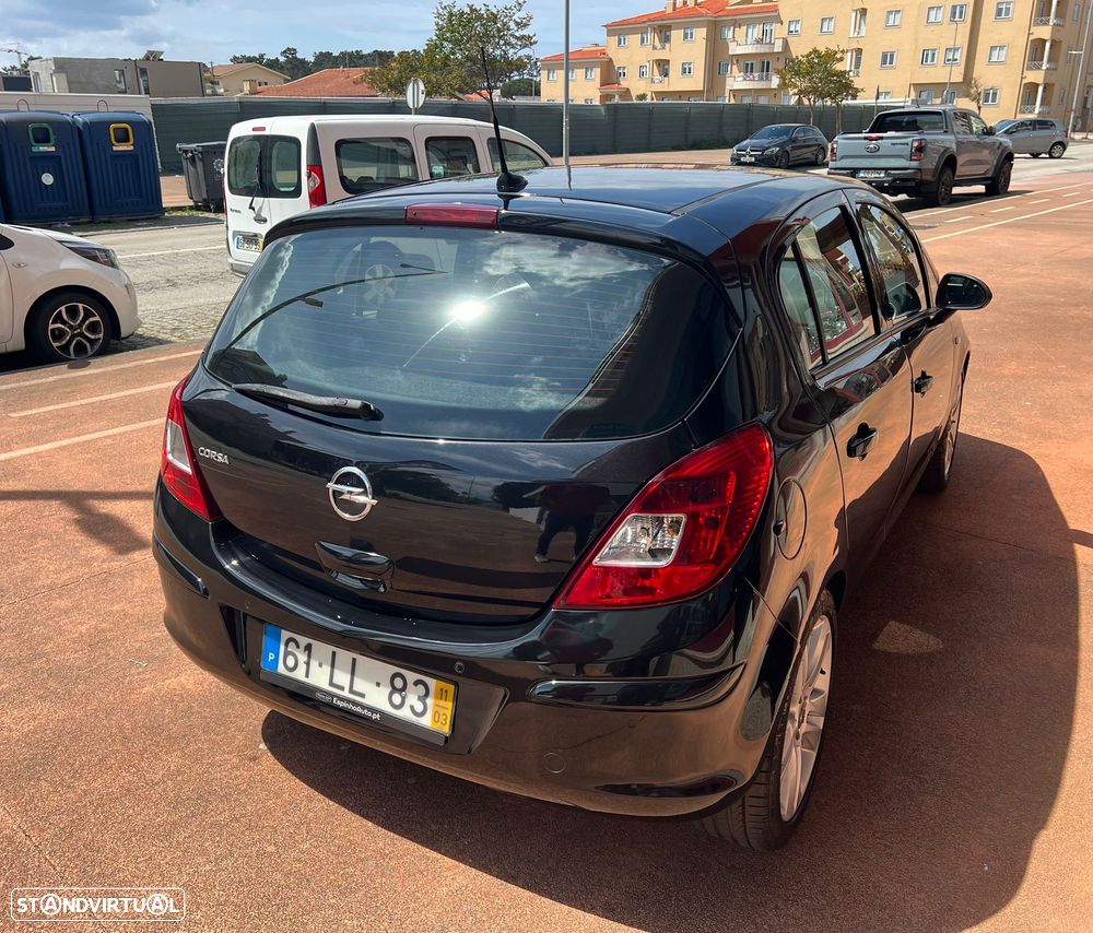 Opel Corsa 1.2 Go! Easytronic - 2