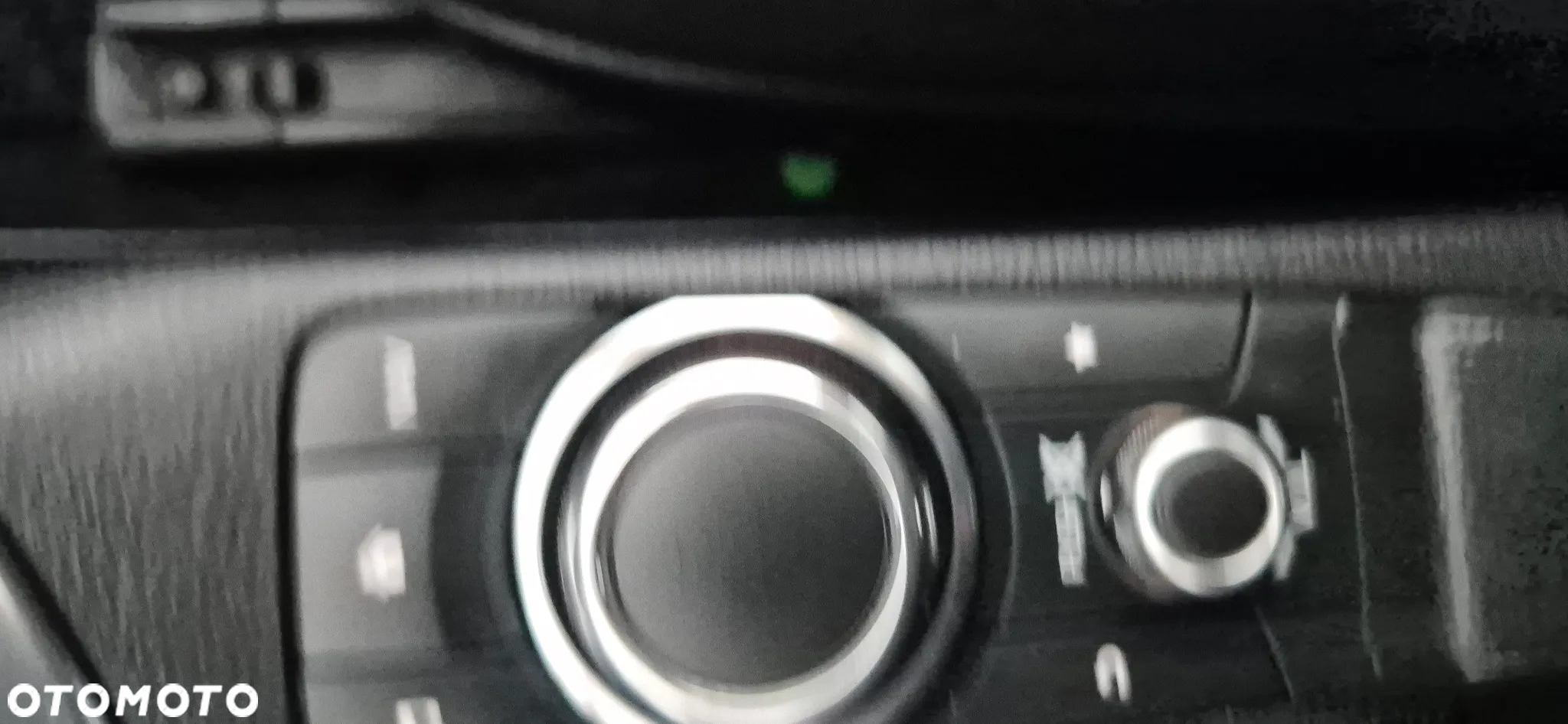 Mazda 2 SKYACTIV-G 90 Nakama - 28