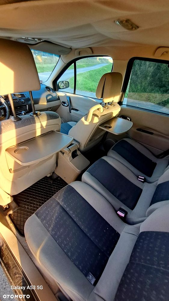 Renault Grand Scenic Gr 2.0 16V Emotion - 11