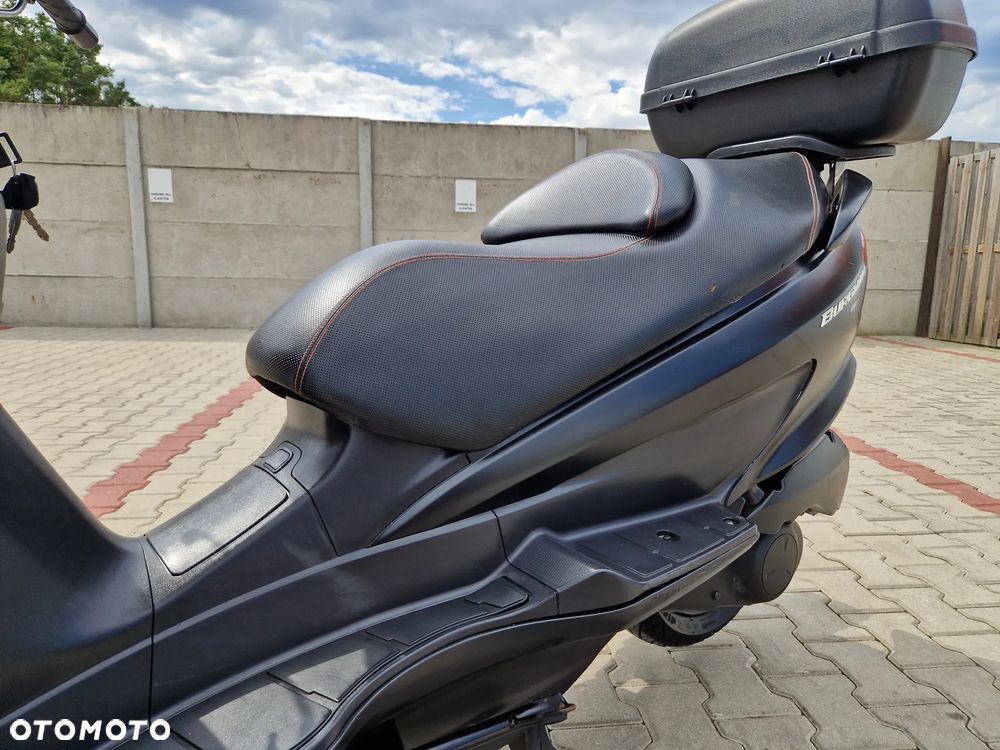 Suzuki Burgman - 17