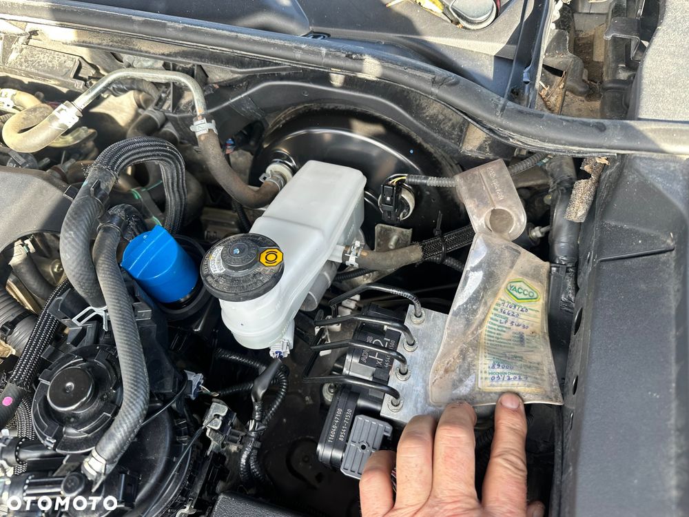 Toyota Hilux 4x4 Double Cab Duty Comfort - 18