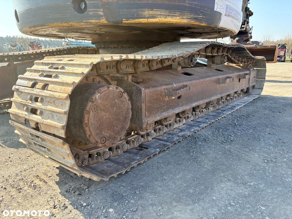 Kobelco NEW HOLLAND KOBELCO E235SR-1ES - 14