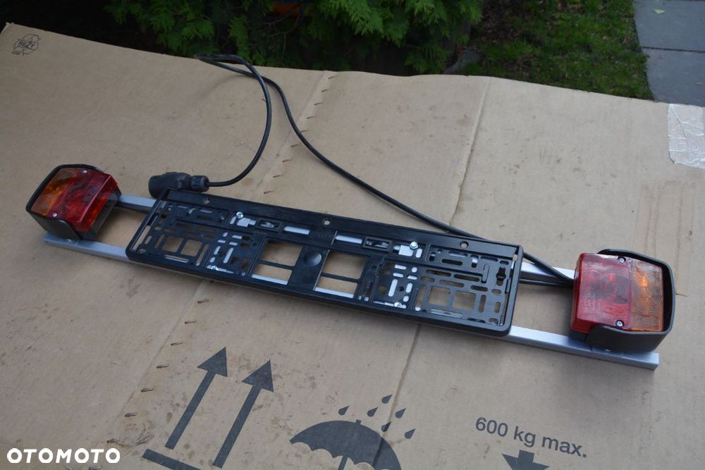 Listwa oświetleniowa do bagażnika na na hak - 2