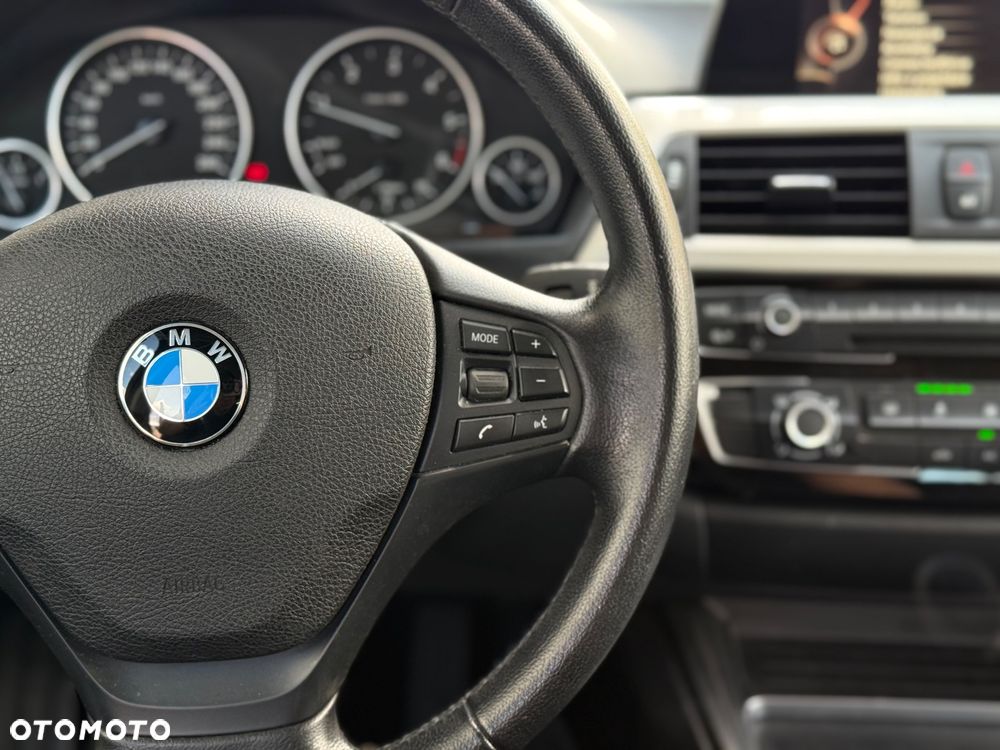 BMW Seria 3 316d - 23