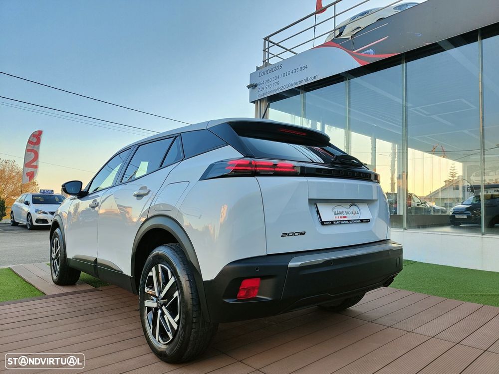 Peugeot 2008 1.2 PureTech Active Pack - 17