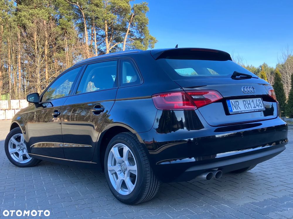 Audi A3 Sportback 2.0 TDI S line Sportpaket - 8