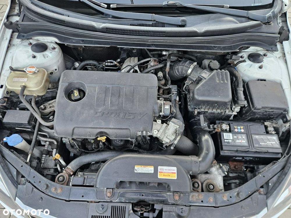 Kia Ceed 1.6 CRDi 90 ISG Spirit - 34