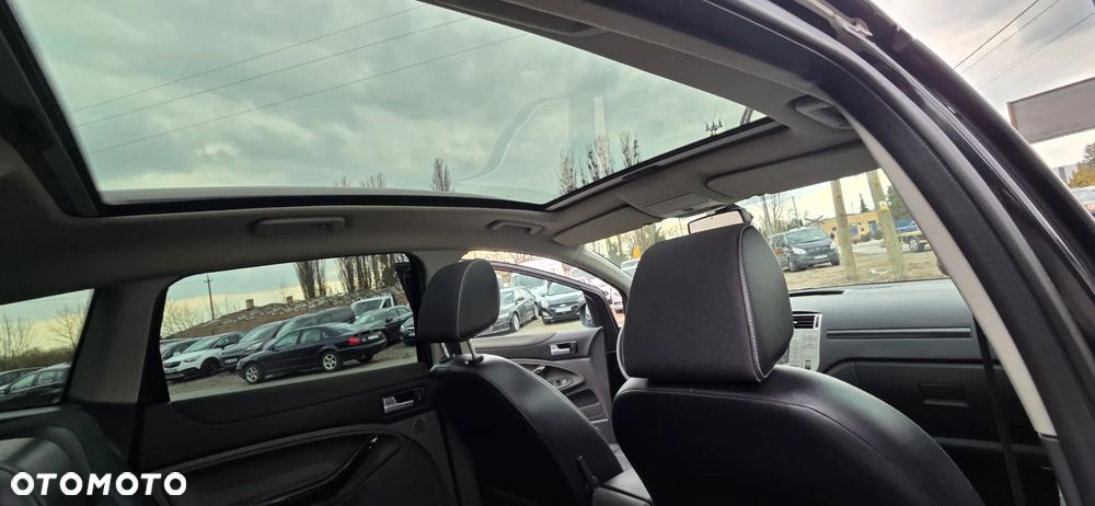 Ford Kuga 2.0 TDCi 4WD Titanium - 37