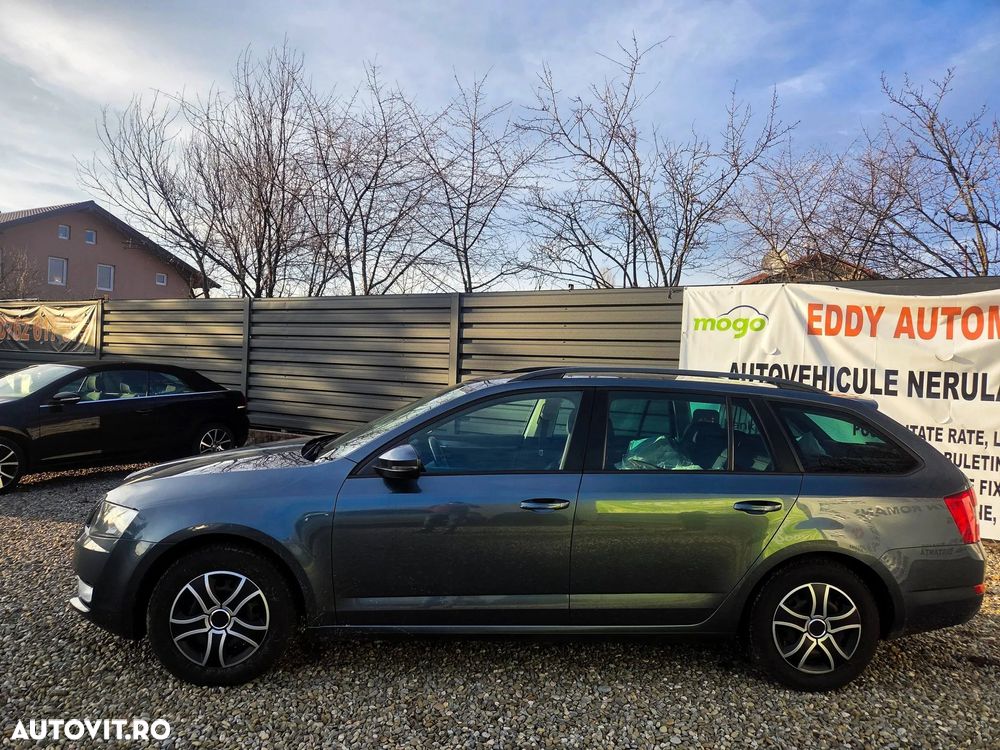 Skoda Octavia 1.6 TDI (Green tec) DSG Style - 10