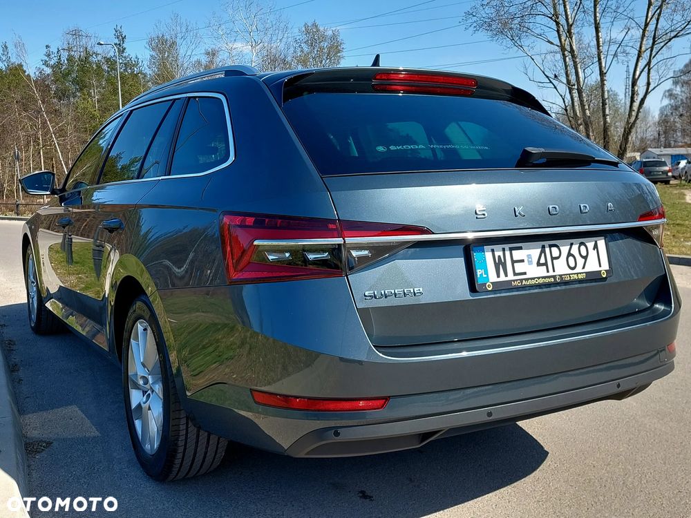 Skoda Superb 2.0 TDI SCR Ambition DSG - 10