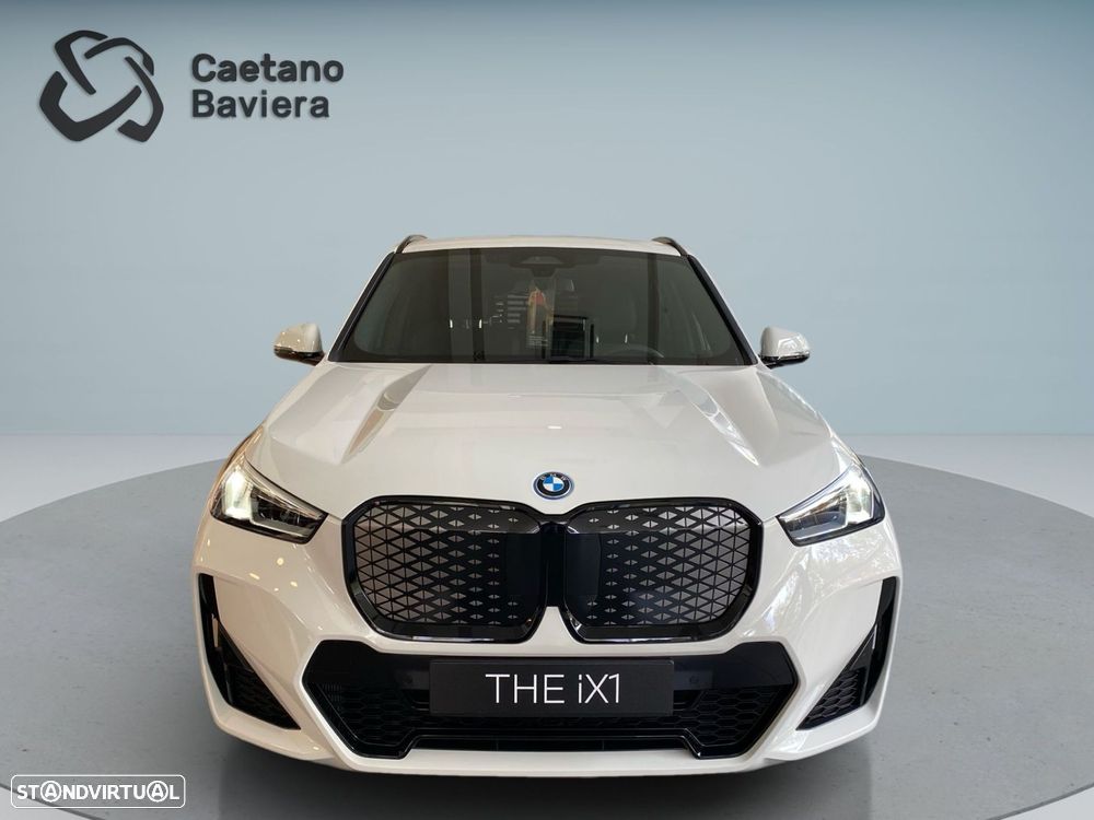 BMW iX1 xDrive30 Pack Desportivo M - 30