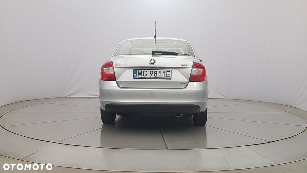 Skoda RAPID - 6