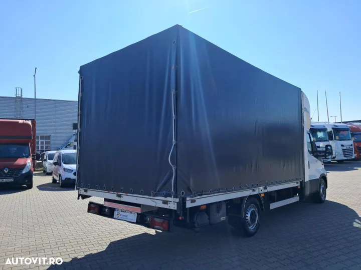 Iveco daily 35s18 3.0d 180cp prelata si cabina de dormit - 4
