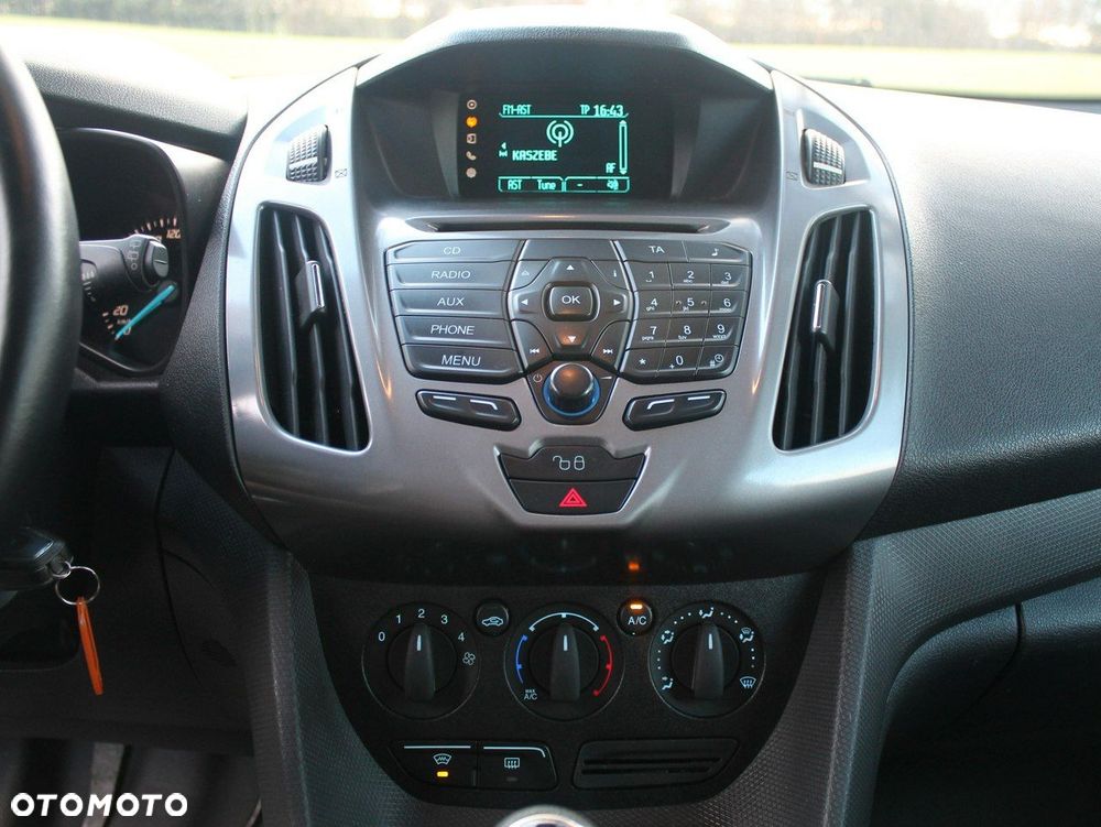 Ford Transit Connect - 19