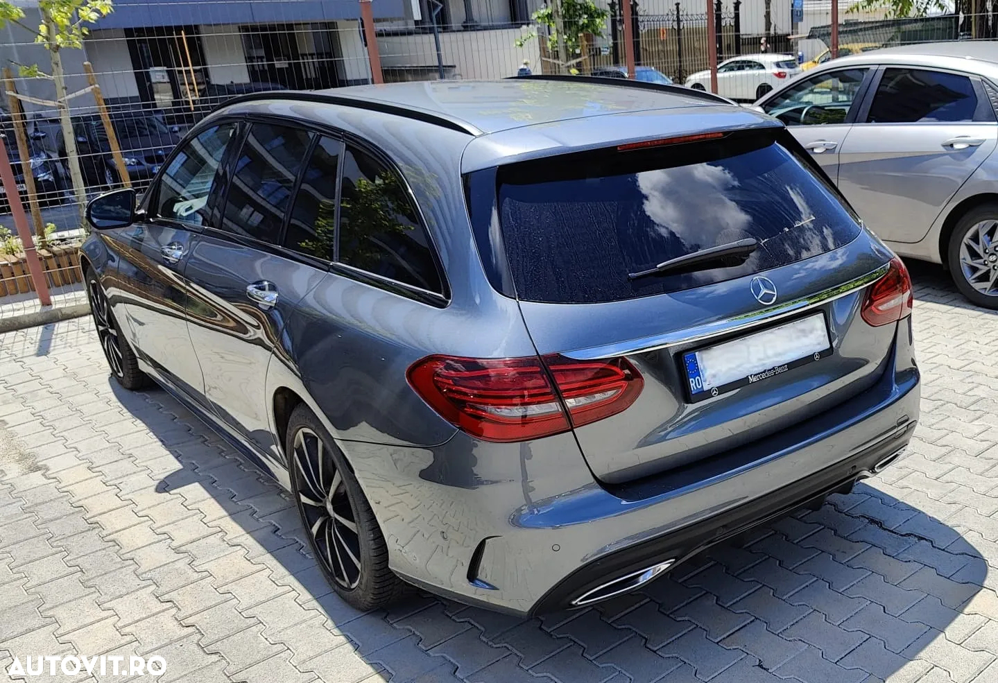 Mercedes-Benz C 300 d T 4Matic 9G-TRONIC AMG Line - 4