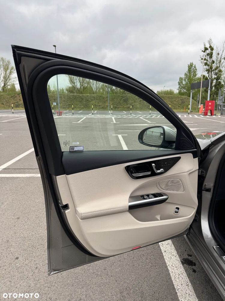 Mercedes-Benz Klasa C 200 d 9G-TRONIC - 11