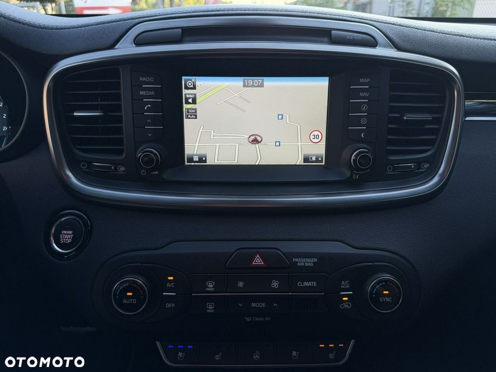 Kia Sorento - 14