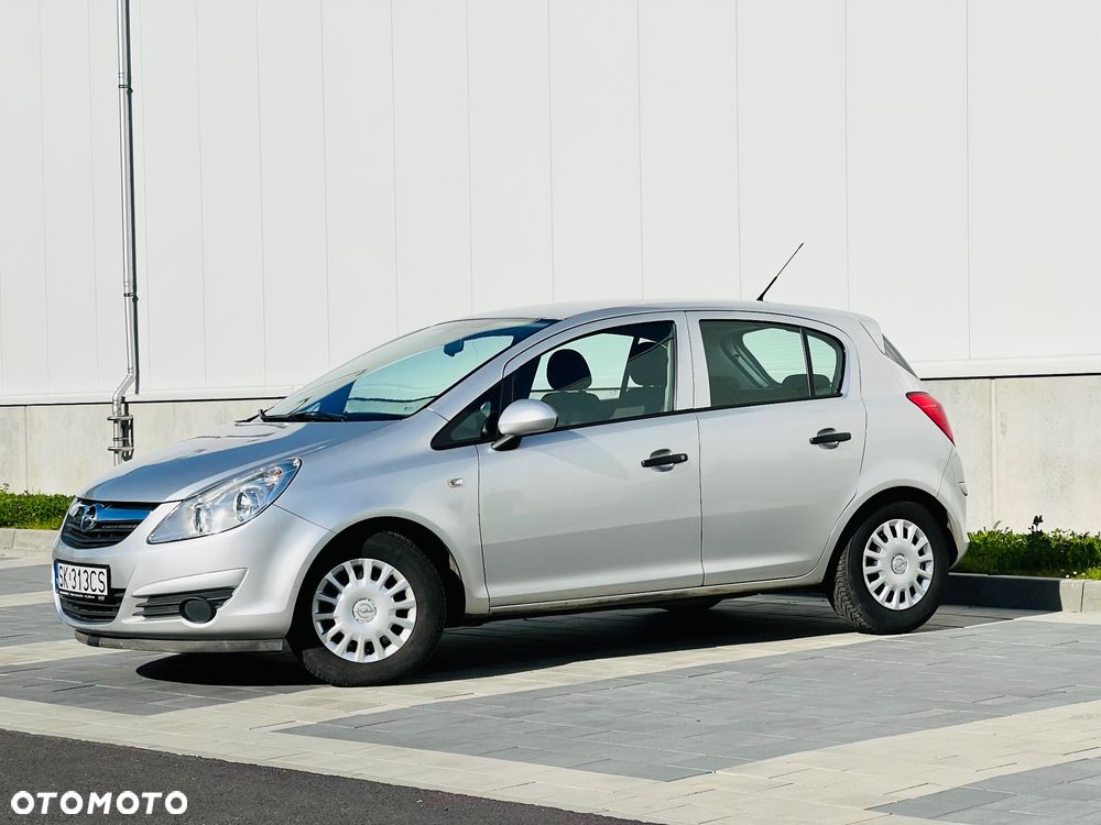 Opel Corsa 1.2 16V Essentia - 11