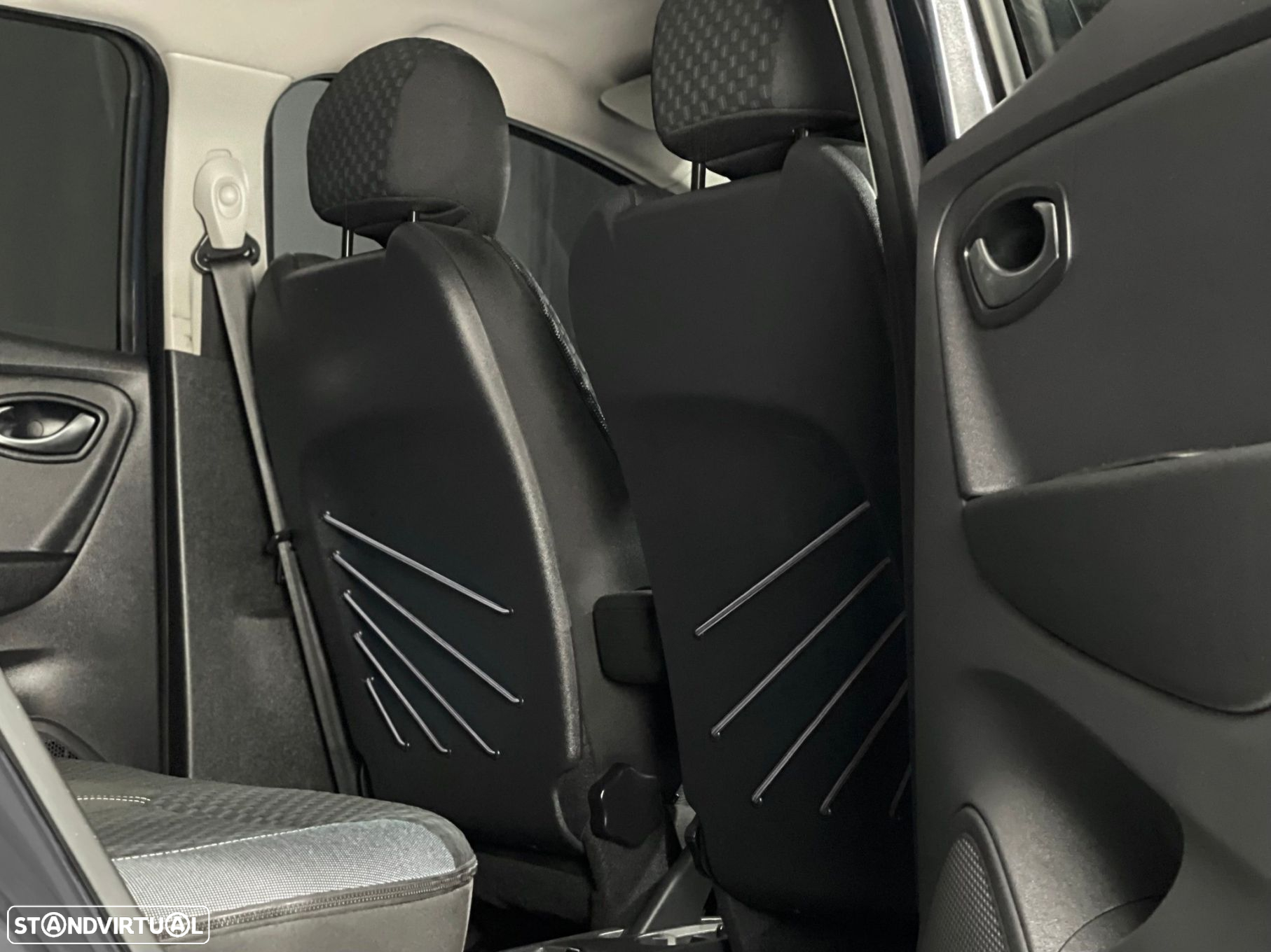 Renault Captur 1.5 dCi Exclusive - 10