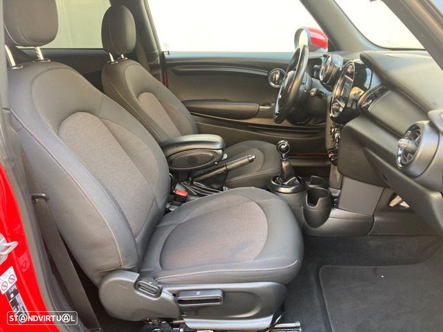 MINI 3 Portas Cooper D - 31