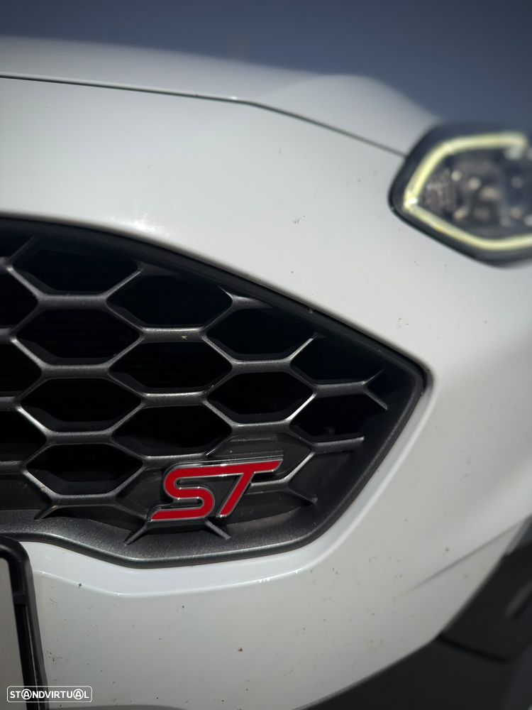 Ford Fiesta 1.5 EcoBoost S&S ST X - 3