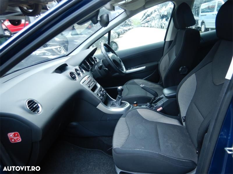 Stop stanga spate Peugeot 308 2007 Hatchback 1.6 HDI - 8