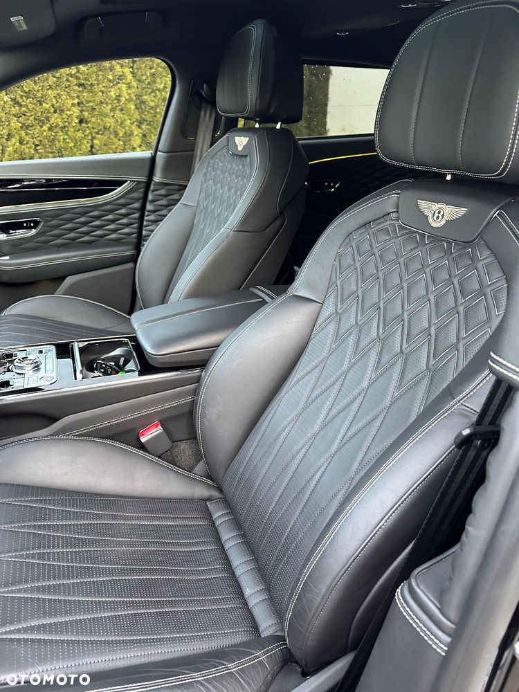 Bentley Flying Spur W12 - 18