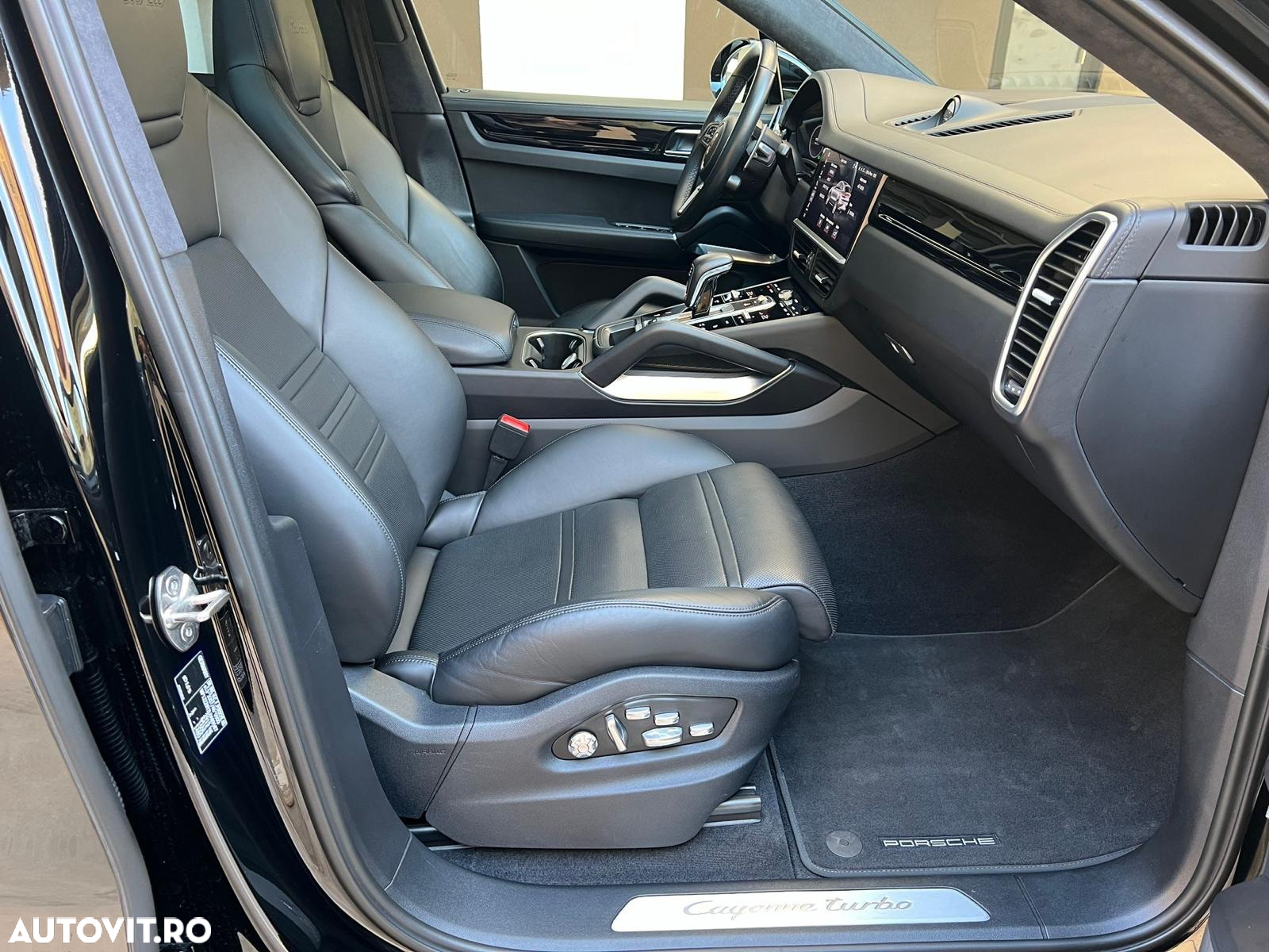 Porsche Cayenne Turbo - 4