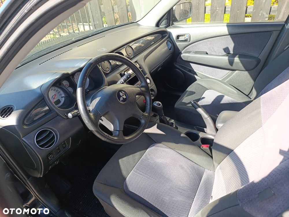 Mitsubishi Outlander 2.0 Comfort 4WD - 5