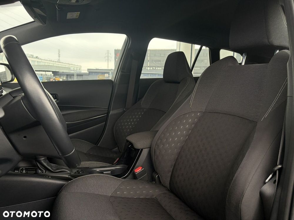 Toyota Corolla 1.8 Hybrid Comfort - 34