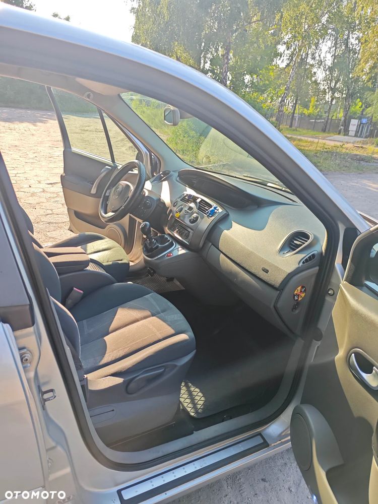Renault Scenic 1.9 dCi Confort Authentique - 13
